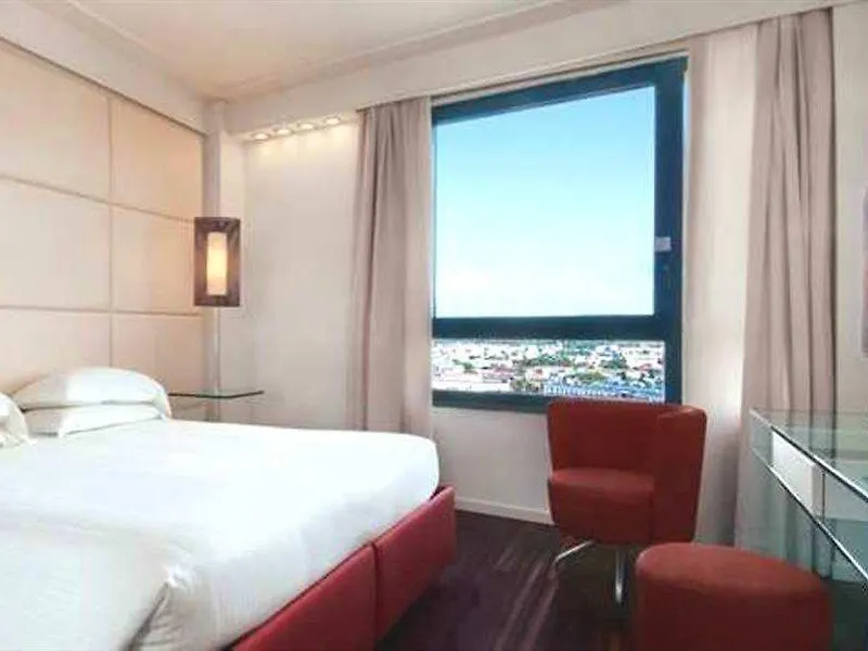 Doubletree By Hilton Florence Metropole 4*,