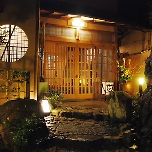 yadoya-manjiro.hotels-in-kyoto.org/