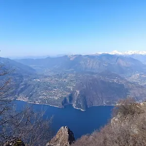 https://casa-caterina-riva-di-solto-24060.it-lombardy.com