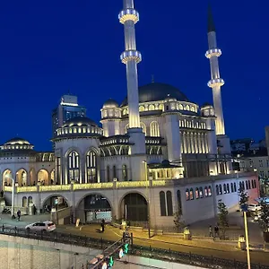 The Square 30 İstanbul