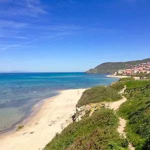 https://apartament-lucia-150mt-from-beach.in-sardinia.net