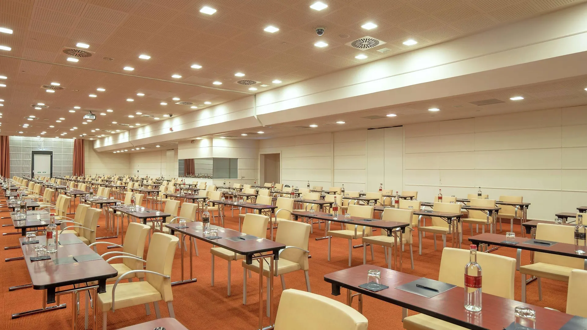 Doubletree By Hilton Florence Metropole 4*,