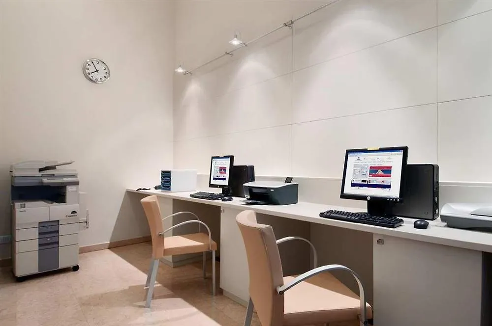 Otel Doubletree By Hilton Florence Metropole