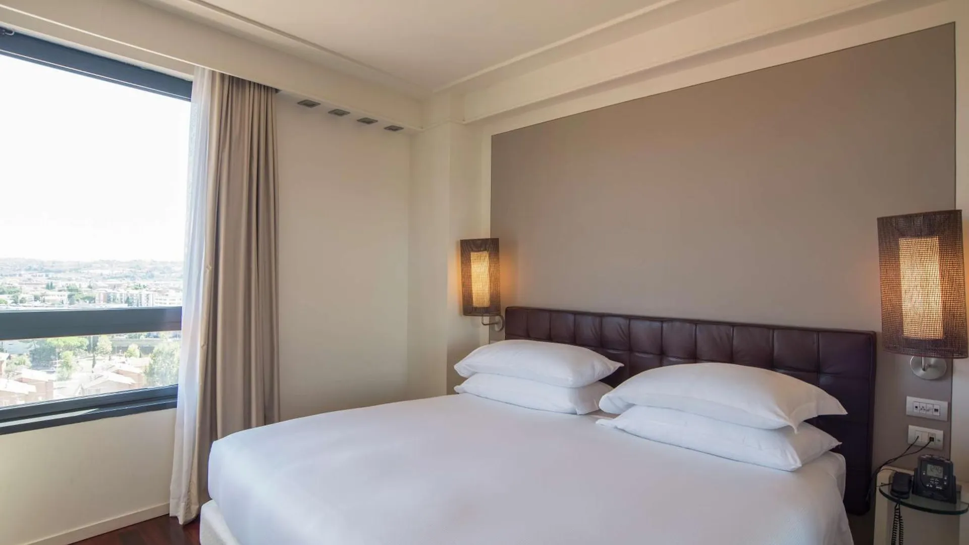 **** Otel Doubletree By Hilton Florence Metropole İtalya