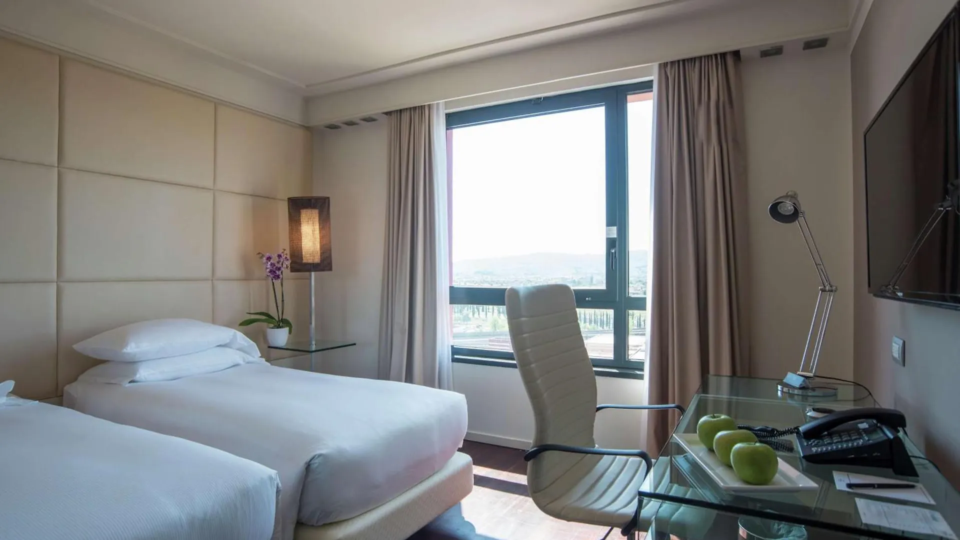 Doubletree By Hilton Florence Metropole Otel