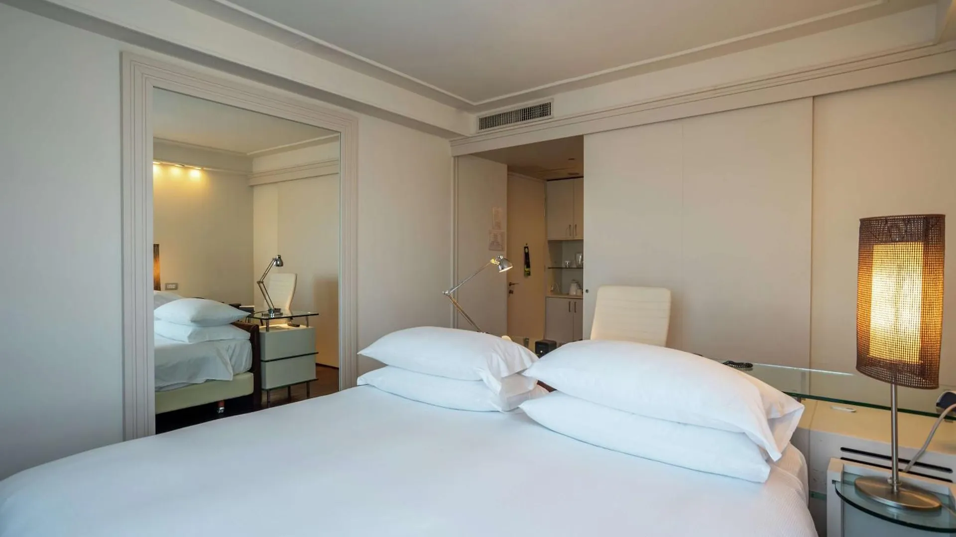 Doubletree By Hilton Florence Metropole İtalya