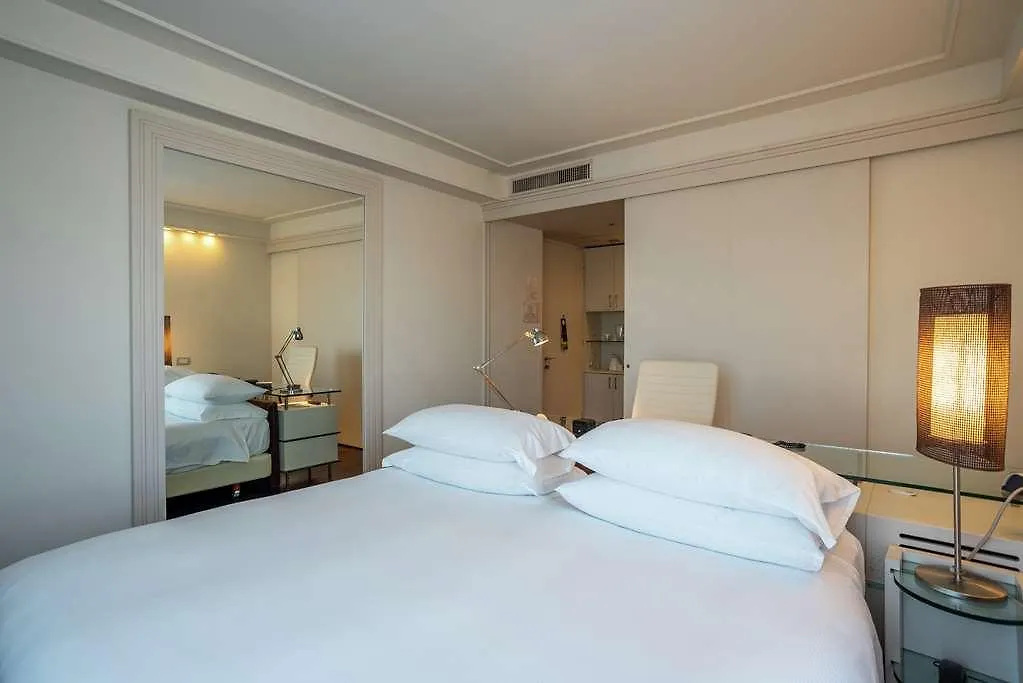 Doubletree By Hilton Florence Metropole