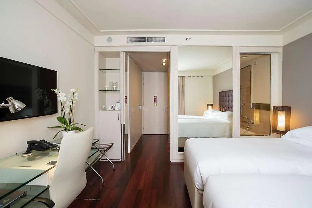 Doubletree By Hilton Florence Metropole 4*,  Italy
