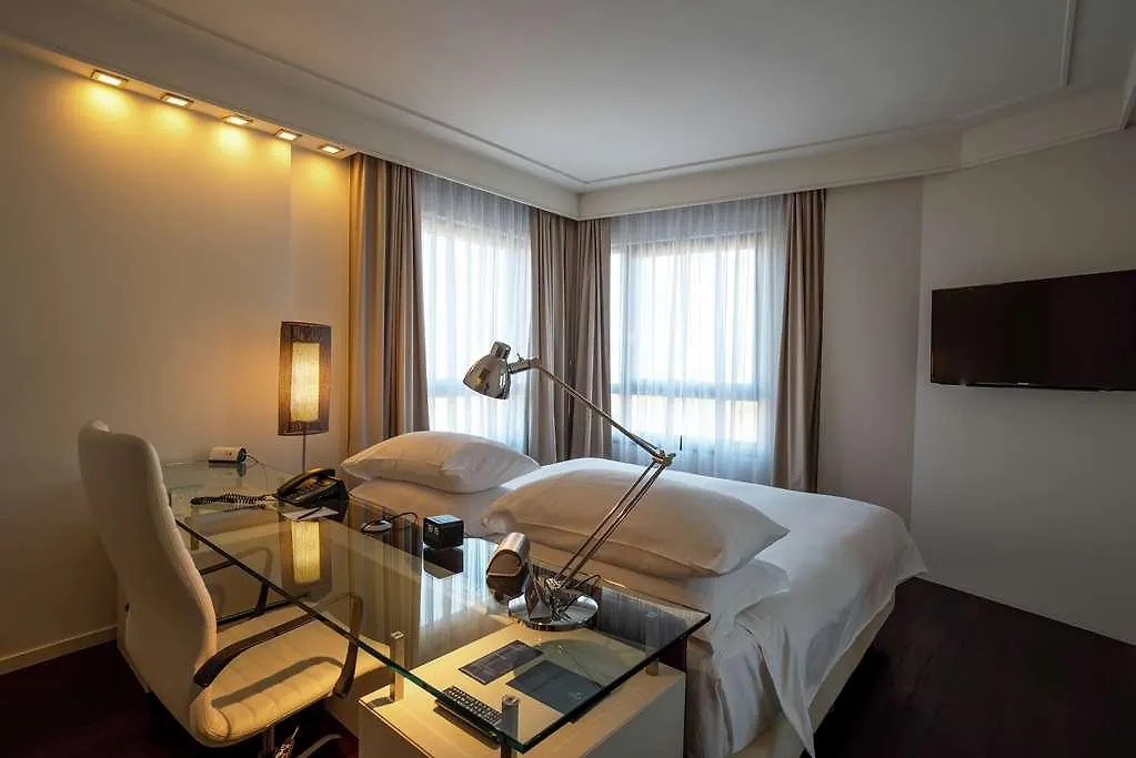Doubletree By Hilton Florence Metropole Hotel
