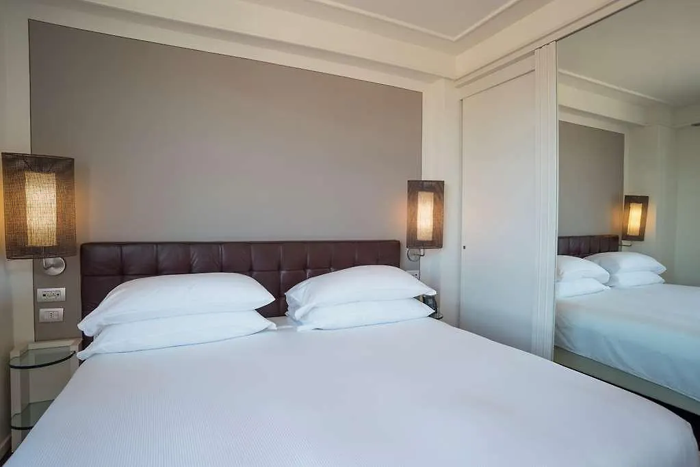 Doubletree By Hilton Florence Metropole Hotel