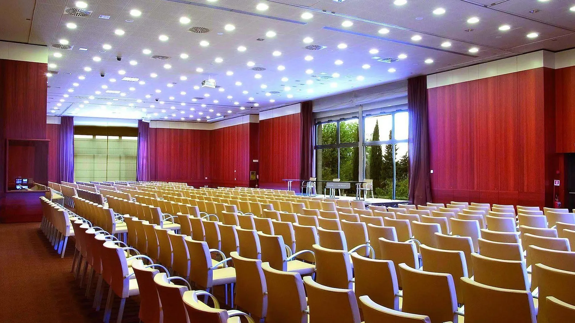 Doubletree By Hilton Florence Metropole Italy